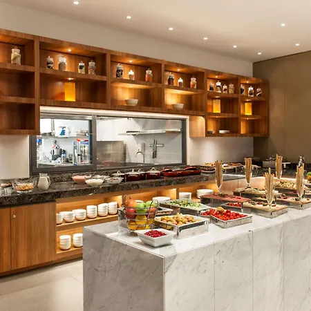 Hyatt House Hotel 4*